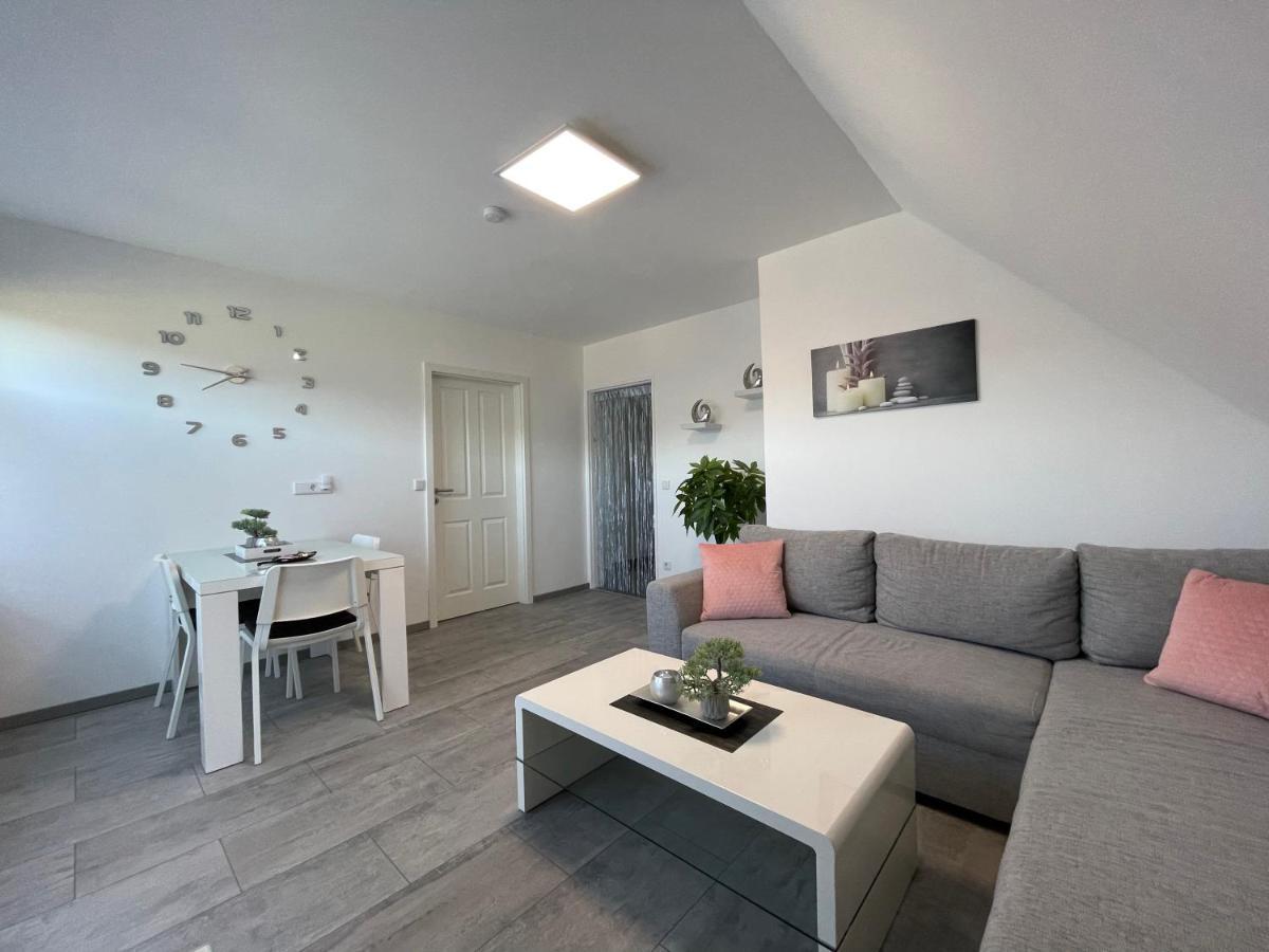 Moderne Wohnung Nah Am Cappenberger-See, 1-4 Gaeste リューネン エクステリア 写真